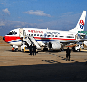 武夷山航空托运航空快运业稳步发展的原因是什么？